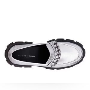 Fashion to figure | Janelle loafer